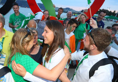 Annalise Murphy's celebrates with her sister Claudine and brother Finn at her medal ceremony 16/8/2016