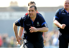 Seamus McEnaney runs to return the ball 11/4/2010