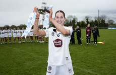 Roise Hennessy lifts the trophy 28/4/2024
