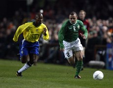 Stephen Carr chased by Ze Roberto 18/2/2004 