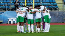 The Ireland team huddle 22/3/2024