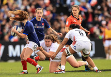 England's Pauline Bourdon Sansus is tackled by England's Maud Muir  27/4/2024 