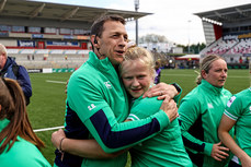 Scott Bemand celebrates after the game with Dannah O'Brien 27/4/2024