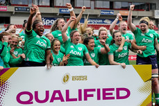 The Ireland team celebrate qualifying for the 2025 Women’s Rugby World Cup 27/4/2024
