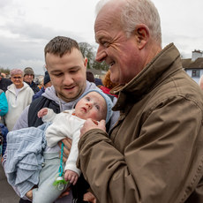 Willie Mullins meets 8 month old Ben Kavanagh Fitzpatrick and his father Kevin Fitzpatrick 19/3/2024
