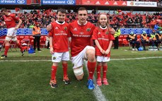 Tommy O'Donnell with the team mascots 26/11/2016