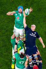 Tadhg Beirne with Scott Cummings in the lineout 16/3/2024