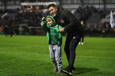 Stephen Bradley celebrates with Mason Byrne after the game 15/3/2024