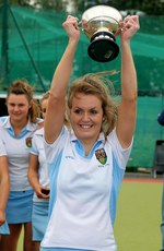 Laura Wilson of UCD lifts the cup 13/5/2012