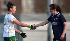Máire O'Shaughnessy shakes hands with Anna Galvin after the game 17/3/2024