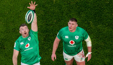 Peter O’Mahony in the line-out as Tadhg Furlong looks on 18/3/2023