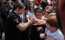 Katie Taylor signs autographs for young fans 17/5/2023 