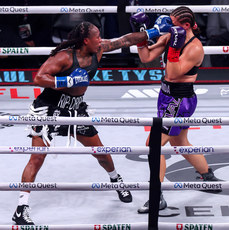 Shadasia Green lands a punch on Melinda Watpool 15/11/2024