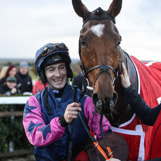 Danny Gilligan with Stuzzikini after winning 17/11/2024