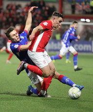 Joseph Thomson and Linfield’s Dane McCullough 16/11/2024