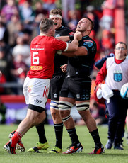 Tempers flare between Peter O'Mahony and Matt Fagerson 15/6/2024