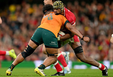 Christ Tshiunza is tackled by Rob Valetini 17/11/2024