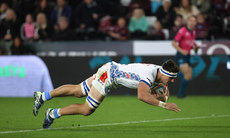 Elrigh Louw scores a try 12/10/2024