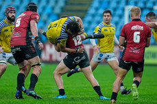 Andrea Zambonin is tackled by Marius Louw 19/10/2024