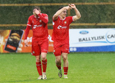 Eamon Fyfe celebrates after they score to make it 1-1 27/10/2024