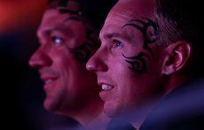 Fans with imitation tattoos of Mike Tyson 15/11/2024