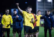 Joe Redmond applauds the fans after the game 14/10/2024