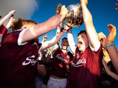 Galway players celebrate with the cup 8/7/2022