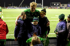 Hugh Gavin poses for photos with young fans after the game 19/10/2024 