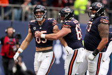 Cole Kmet celebrates scoring a touchdown 15/10/2024