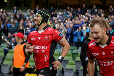 Edwill Van der Merwe runs out into the Aviva Stadium 26/10/2024