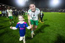 Ruairi Keating celebrates with his daughter Bobbi Mae after the game 18/10/2024