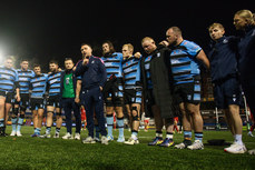 Matt Sherratt talks to his team after the game 26/10/2024