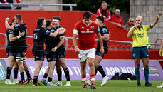 The Glasgow Warriors team celebrate as Andrea Piardi blows the final whistle 15/6/2024