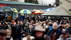 A view of the crowds during the festival 17/11/2024