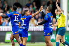 Angelo Davids is congratulated by Herschel Jantjies for his try 18/5/2024