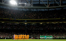Two teams observe a minutes silence 10/9/2023