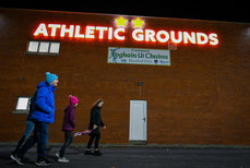 Fans arrive ahead of the match 16/11/2024