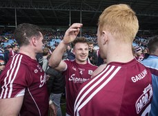Eoghan Kerin celebrates with teammates 13/5/2018