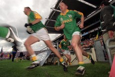 Meath run out on to the pitch 15/7/2001