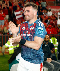 Peter O’Mahony celebrates after the game 27/4/2024