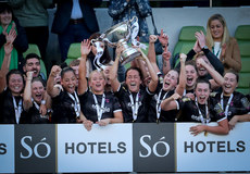 Kylie Murphy lifts the Só Hotels FAI Women's Cup 3/11/2019