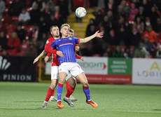 Aaron Donnelly and Linfield’s Cameron Ballantyne 16/11/2024