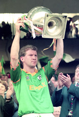 Robbie O'Malley with the trophy 1/5/1994