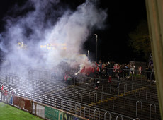 Fans set off flares before the game 25/10/2024