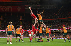 Will Rowlands and Lukhan Salakaia-Loto in a lineout 17/11/2024